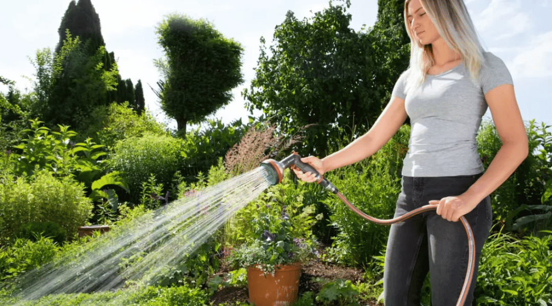 A step-by-step guide to connecting a Gardena garden hose and attaching hose fittings