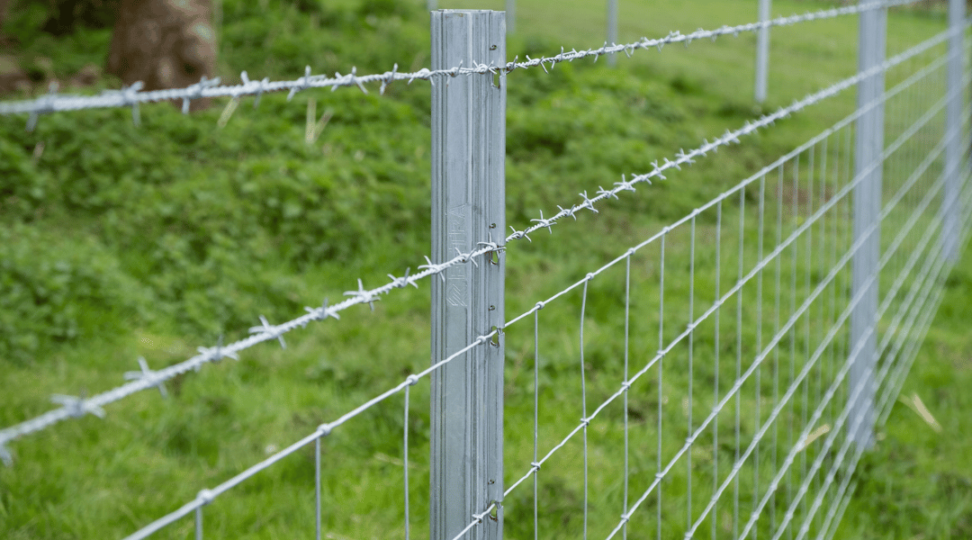 Introduction to metal fencing: Choosing metal fence posts