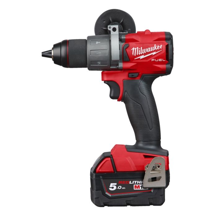 MILWAUKEE COMBI DRILL M18FUEL C W 5.0AH BATTERY CHARGER CASE
