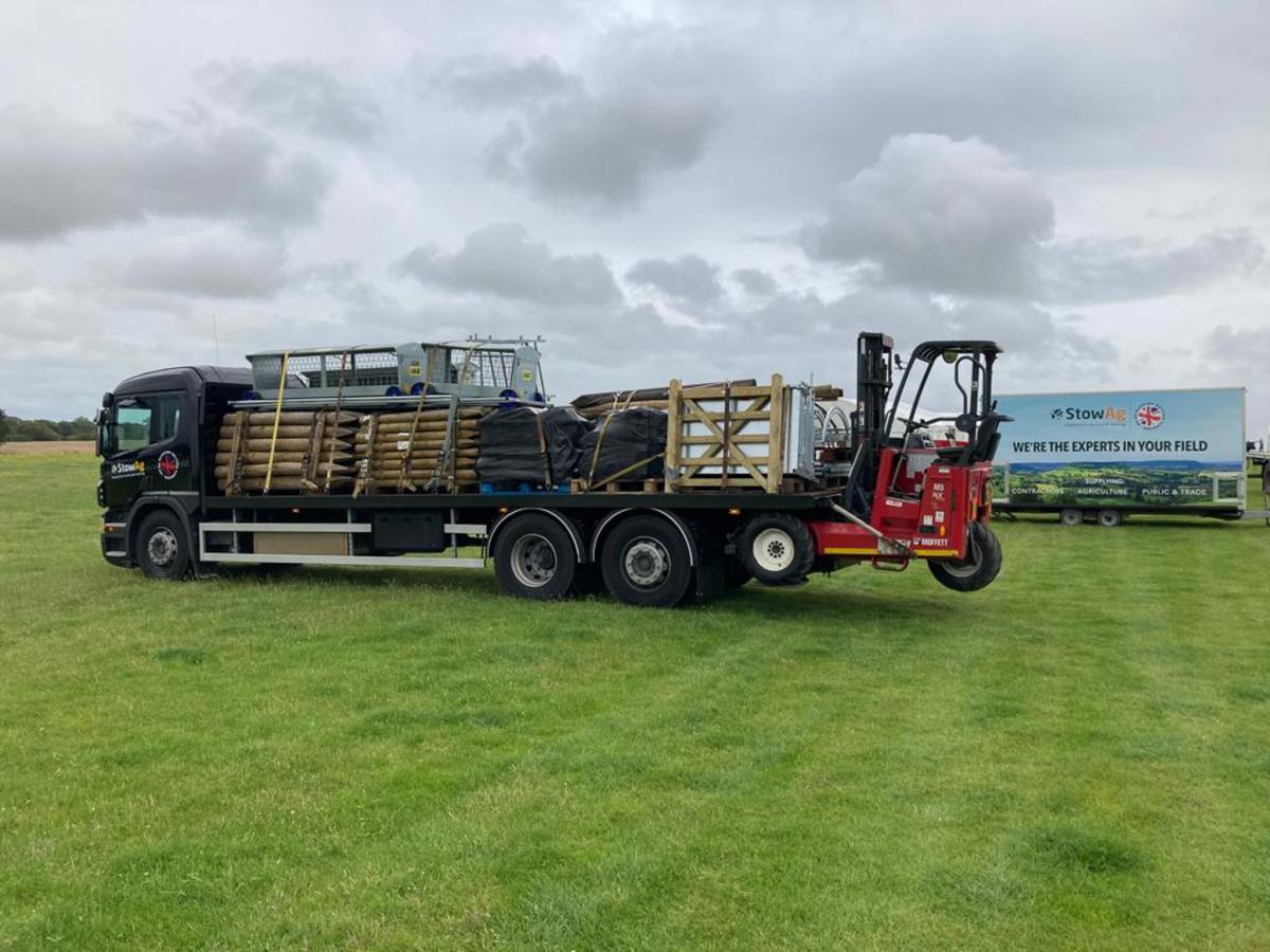 Brand-new Moffett Lorry Service for the Agricultural and fencing Industry   