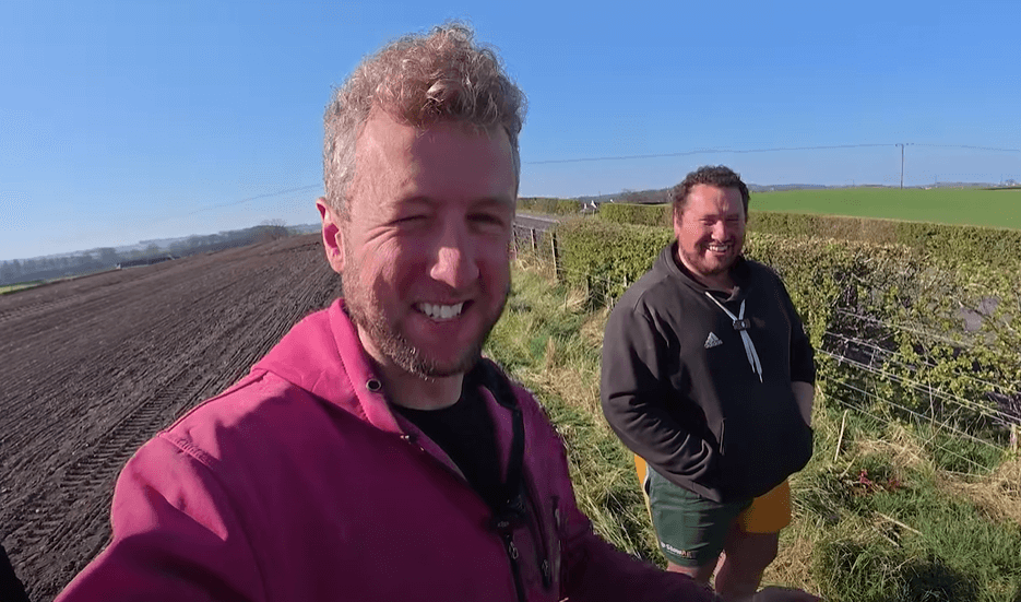 The Sheep Game: Cammy Wilson installs Fetra's metal fencing system in Ayrshire