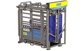 IAE M800 Squeeze Cattle Crush